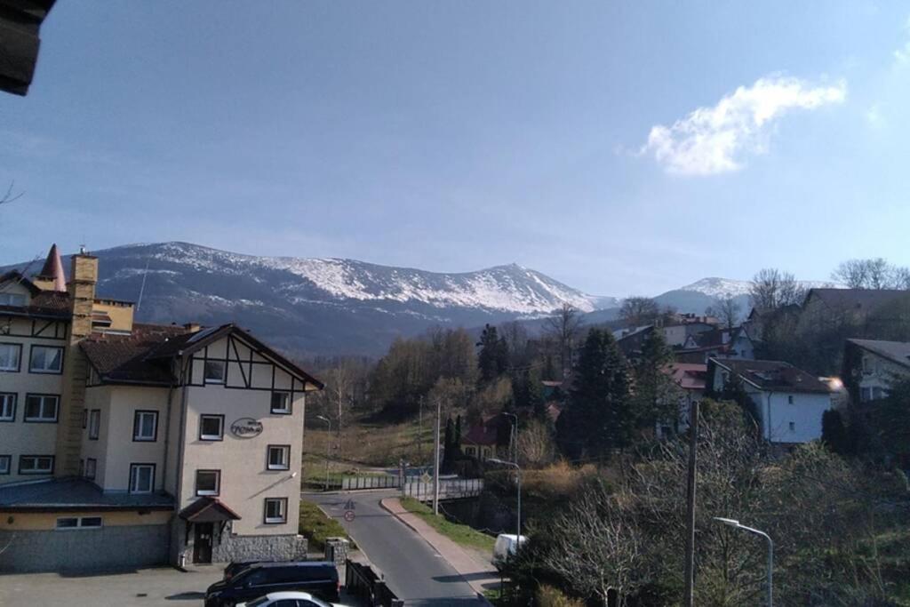 Nowoczesne Mieszkanie Blisko Natury I Sklepu Biedronka Karpacz Exterior photo